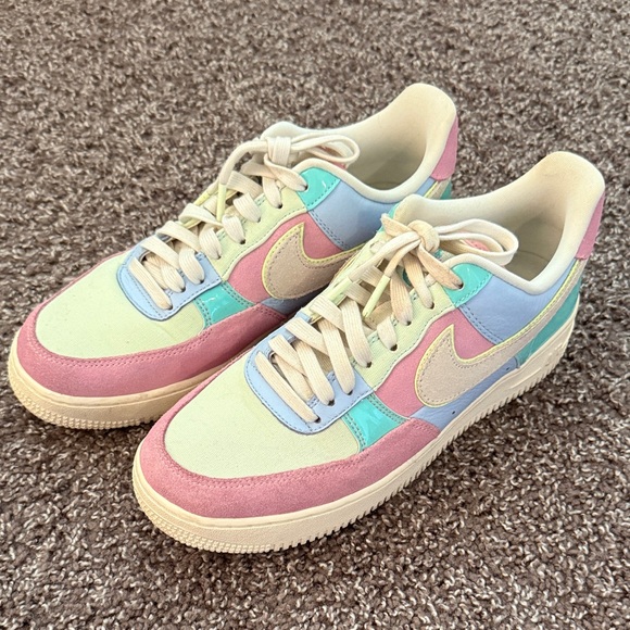 Sneakers Easter Edition Air Force Nike Air Force “Easter” Pastel